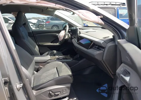 2025 Audi Q6 E-Tron Premium Plus Quattro z USA, uszkodzony, nr VIN WA124BGF9SA063785